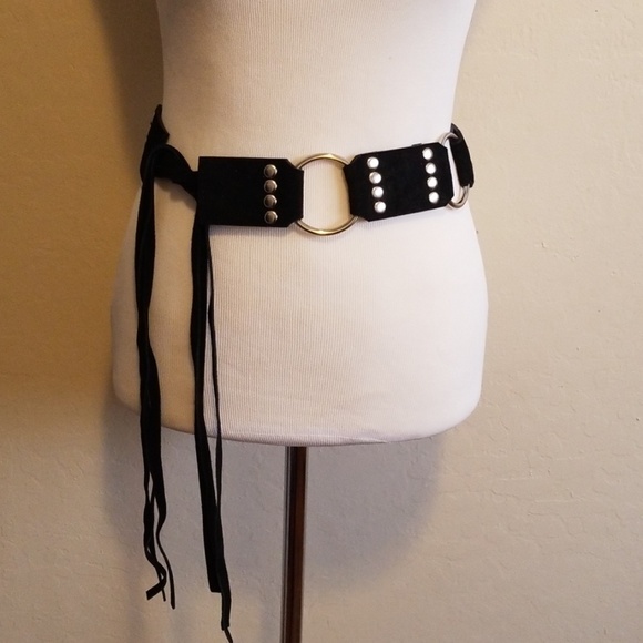 Lot Of 4 Fashion Belts - Picture 2 of 8